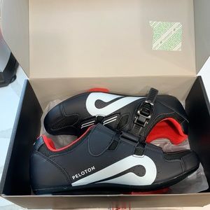 New Peloton Cycling Shoes size 40